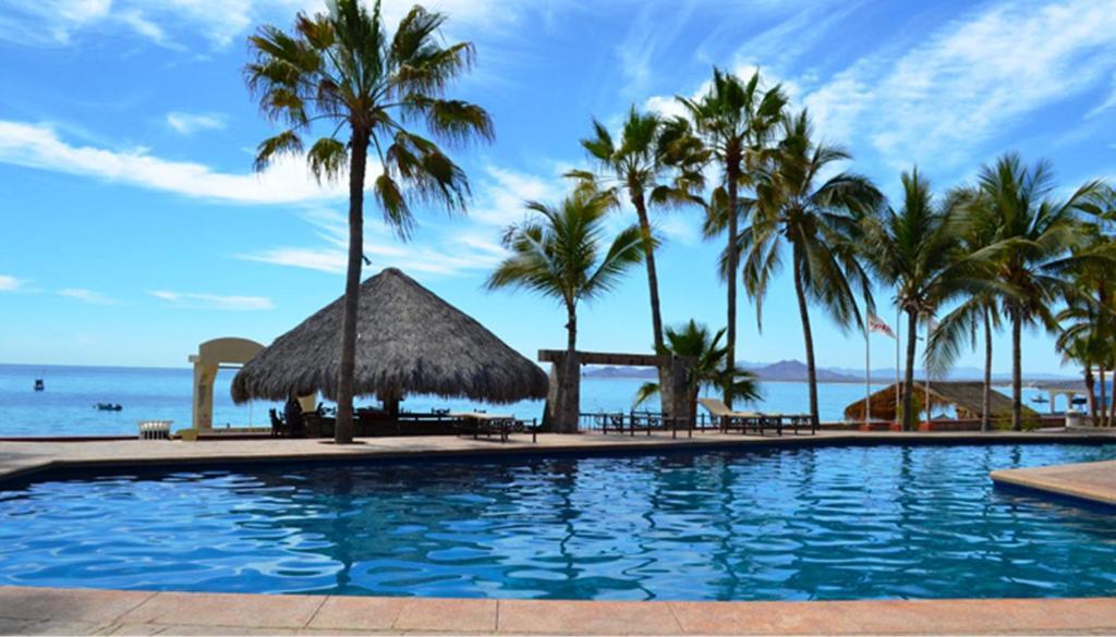 Hotel Playa Del Sol Лос Барилес Екстериор снимка