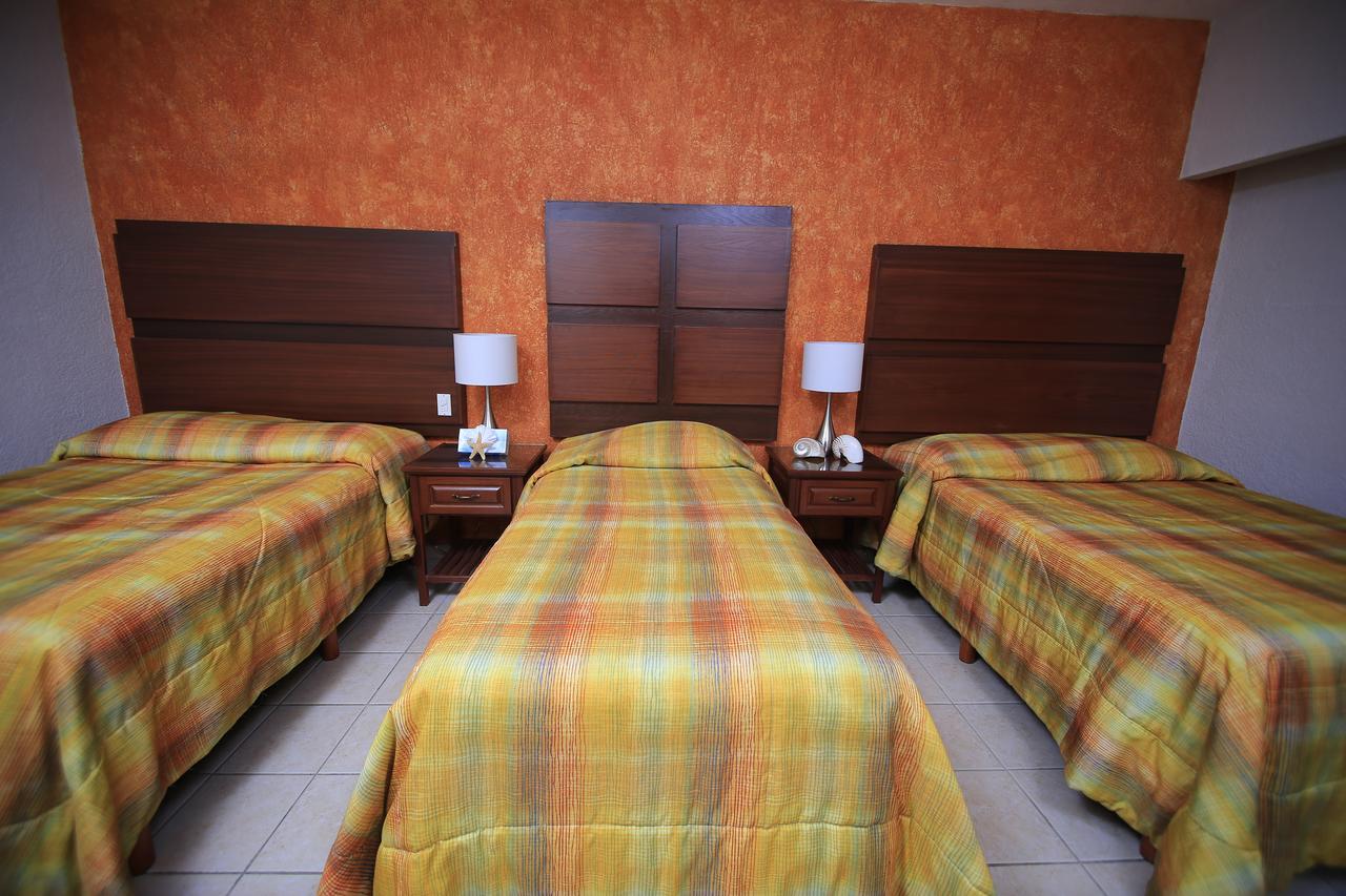 Hotel Playa Del Sol Лос Барилес Екстериор снимка