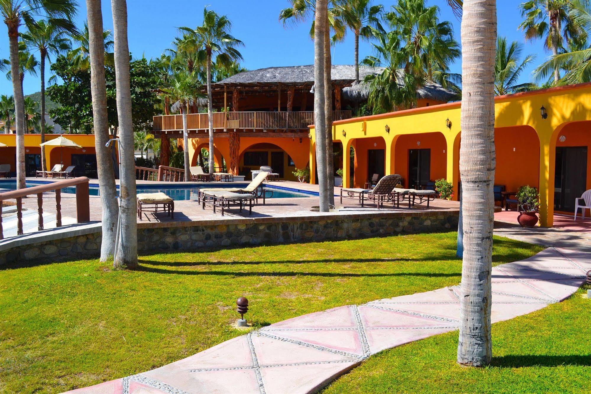 Hotel Playa Del Sol Лос Барилес Екстериор снимка