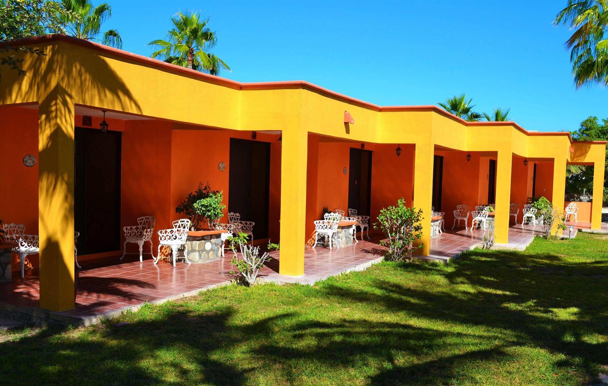 Hotel Playa Del Sol Лос Барилес Екстериор снимка